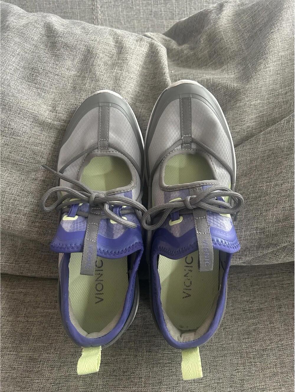 Vionic Giselle Delmar Sneakers Womens 9.5 Cutout Comfort Athletic Training Shoes
